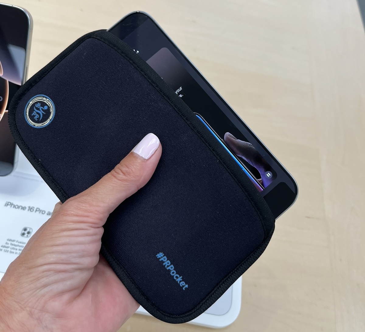 iPhone 16 Pro max inside the #prpocket